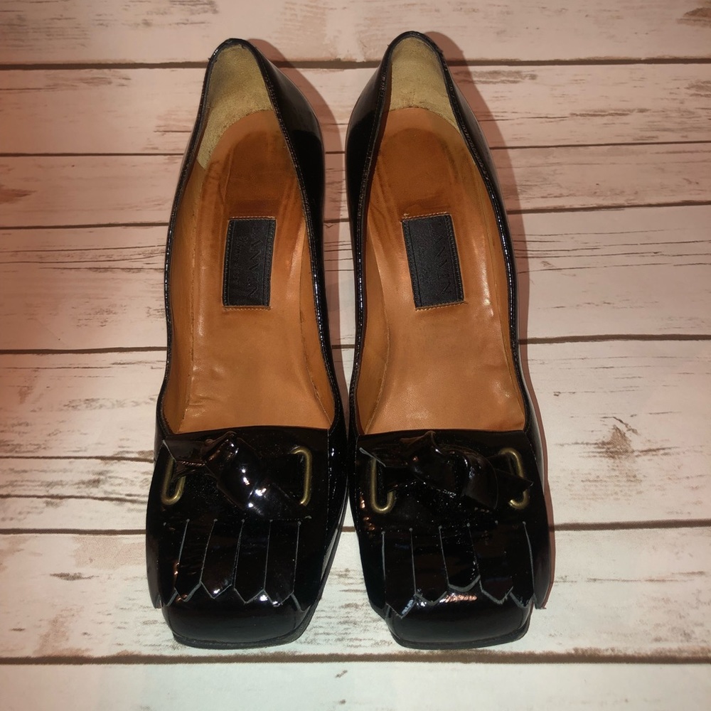 Beautiful Lanvin Black Patent Square Toe Fringe Metal Pump - Picture 8 of 13